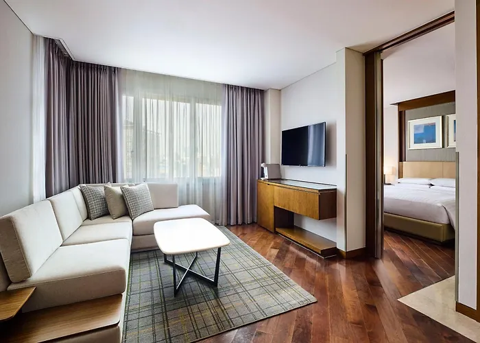 Courtyard By Marriott Times Square 4*